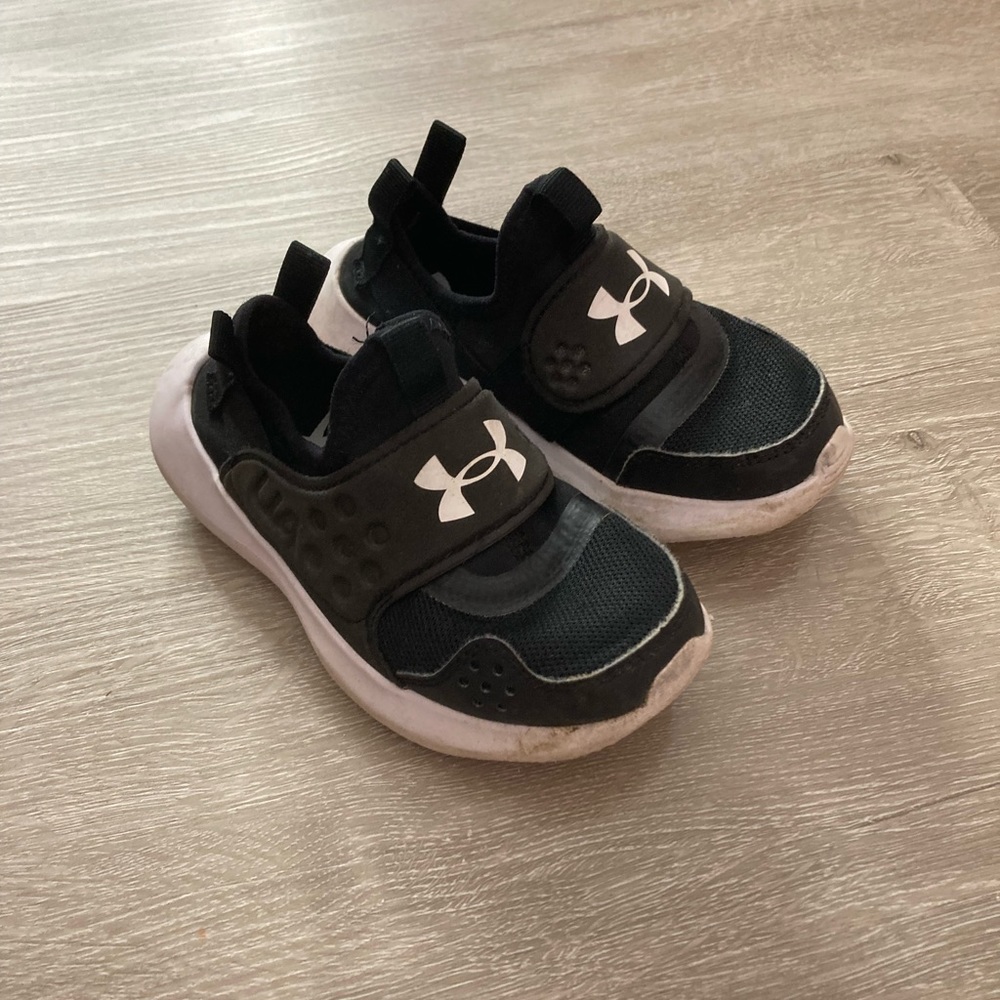Toddler boy underarmor shoes